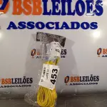 LOTE 453 - 01 LÂMPADA DE EMERGÊNCIA 12V. (NO ESTADO, LEILÃO NÃO TEM GARANTIA E NEM DEVOLUÇÃO, SUJEITO A POSSÍVEIS AVARIAS VISÍVEIS/OCULTAS E/OU AUSÊNCIA DE COMPONENTES).