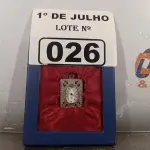 LOTE 026 - 01 RELÓGIO DE BOLSO ANALÓGICO. (NO ESTADO, LEILÃO NÃO TEM GARANTIA E NEM DEVOLUÇÃO, SUJEITO A POSSÍVEIS AVARIAS VISÍVEIS/OCULTAS E/OU AUSÊNCIA DE COMPONENTES).