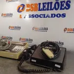 LOTE 048 - 02 APARELHOS DE TELEFONE ANTIGOS. (NO ESTADO, LEILÃO NÃO TEM GARANTIA E NEM DEVOLUÇÃO, SUJEITO A POSSÍVEIS AVARIAS VISÍVEIS/OCULTAS E/OU AUSÊNCIA DE COMPONENTES).