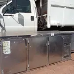 LOTE 518 - 01 BALCÃO REFRIGERADO EM INOX COM 01 CUBA E 03 PORTAS. (NO ESTADO, LEILÃO NÃO TEM GARANTIA E NEM DEVOLUÇÃO, SUJEITO A POSSÍVEIS AVARIAS VISÍVEIS/OCULTAS E/OU AUSÊNCIA DE COMPONENTES).