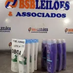 LOTE 080 - 06 FRASCOS DE SHAMPOO ANTICOCEIRA HEAD&SHOUDERS 200ML E 06 FRASCOS DE CONDICIONADOR AUSSIE 180ML. (NO ESTADO, LEILÃO NÃO TEM GARANTIA E NEM DEVOLUÇÃO, SUJEITO A POSSÍVEIS AVARIAS VISÍVEIS/OCULTAS E/OU AUSÊNCIA DE COMPONENTES).