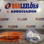 LOTE 070 - 01 BOLA DE BASQUETE E 01 BOLA DE FUTEBOL. (NO ESTADO, LEILÃO NÃO TEM GARANTIA E NEM DEVOLUÇÃO, SUJEITO A POSSÍVEIS AVARIAS VISÍVEIS/OCULTAS E/OU AUSÊNCIA DE COMPONENTES).