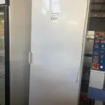 LOTE 100 - 01 FREEZER VERTICAL MARCA FRICON 220V. (FUNCIONANDO) (NO ESTADO, LEILÃO NÃO TEM GARANTIA E NEM DEVOLUÇÃO, SUJEITO A POSSÍVEIS AVARIAS VISÍVEIS/OCULTAS E/OU AUSÊNCIA DE COMPONENTES).