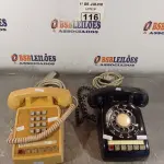 LOTE 116 - 02 APARELHOS DE TELEFONE ANTIGOS. (NO ESTADO, LEILÃO NÃO TEM GARANTIA E NEM DEVOLUÇÃO, SUJEITO A POSSÍVEIS AVARIAS VISÍVEIS/OCULTAS E/OU AUSÊNCIA DE COMPONENTES).