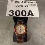LOTE 300 - 01 RELÓGIO DE PULSO ANALÓGICO. (NO ESTADO, LEILÃO NÃO TEM GARANTIA E NEM DEVOLUÇÃO, SUJEITO A POSSÍVEIS AVARIAS VISÍVEIS/OCULTAS E/OU AUSÊNCIA DE COMPONENTES).