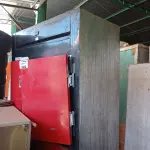 LOTE 522 - 01 GELADEIRA INDUSTRIAL 04 PORTAS COM AVARIAS. (NO ESTADO, LEILÃO NÃO TEM GARANTIA E NEM DEVOLUÇÃO, SUJEITO A POSSÍVEIS AVARIAS VISÍVEIS/OCULTAS E/OU AUSÊNCIA DE COMPONENTES).