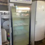 LOTE 110 - 01 CERVEJEIRA VERTICAL MARCA ELETROLUX 220V. (FUNCIONANDO) (NO ESTADO, LEILÃO NÃO TEM GARANTIA E NEM DEVOLUÇÃO, SUJEITO A POSSÍVEIS AVARIAS VISÍVEIS/OCULTAS E/OU AUSÊNCIA DE COMPONENTES).