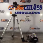 LOTE 055 - 01 CÂMERA FOTOGRÁFICA COM TRIPE. (NO ESTADO, LEILÃO NÃO TEM GARANTIA E NEM DEVOLUÇÃO, SUJEITO A POSSÍVEIS AVARIAS VISÍVEIS/OCULTAS E/OU AUSÊNCIA DE COMPONENTES).