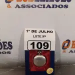 LOTE 109 - 01 RELÓGIO DE PULSO ANALÓGICO. (NO ESTADO, LEILÃO NÃO TEM GARANTIA E NEM DEVOLUÇÃO, SUJEITO A POSSÍVEIS AVARIAS VISÍVEIS/OCULTAS E/OU AUSÊNCIA DE COMPONENTES).