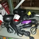 LOTE 274 - 4 SECADORES DE CABELO (NO ESTADO SEM GARANTIA DE FUNCIONAMENTO, SUJEITO A POSSÍVEIS AVARIAS VISÍVEIS/OCULTAS E/OU AUSÊNCIA DE COMPONENTES)