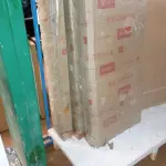 LOTE 156 - ROUPEIRO CRAVO 4 PORTAS BRANCO/ROSA (NO ESTADO SEM GARANTIA DE FUNCIONAMENTO, SUJEITO A POSSÍVEIS AVARIAS VISÍVEIS/OCULTAS E/OU AUSÊNCIA DE COMPONENTES)
