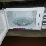 LOTE 268 - MICROONDAS ELECTROLUX  (NO ESTADO SEM GARANTIA DE FUNCIONAMENTO, SUJEITO A POSSÍVEIS AVARIAS VISÍVEIS/OCULTAS E/OU AUSÊNCIA DE COMPONENTES)
