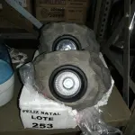 LOTE 253 - 2 LUMINÁRIA DE JARDIM (NO ESTADO SEM GARANTIA DE FUNCIONAMENTO, SUJEITO A POSSÍVEIS AVARIAS VISÍVEIS/OCULTAS E/OU AUSÊNCIA DE COMPONENTES)