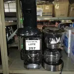 LOTE 257 - 5 CAFETEIRAS (NO ESTADO SEM GARANTIA DE FUNCIONAMENTO, SUJEITO A POSSÍVEIS AVARIAS VISÍVEIS/OCULTAS E/OU AUSÊNCIA DE COMPONENTES)