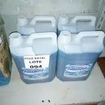 LOTE 094 - 4 DETERGENTE DE 5 LITROS (NO ESTADO SEM GARANTIA DE FUNCIONAMENTO, SUJEITO A POSSÍVEIS AVARIAS VISÍVEIS/OCULTAS E/OU AUSÊNCIA DE COMPONENTES)