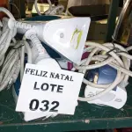 LOTE 032 - 04 FERROS DE PASSAR SENDO 02 FERROS JÚPITER MALLORY, 01 FERRO BLACK DECKER, 01 FERRO PHILCO. (NO ESTADO SEM GARANTIA DE FUNCIONAMENTO, SUJEITO A POSSÍVEIS AVARIAS VISÍVEIS/OCULTAS E/OU AUSÊNCIA DE COMPONENTES)