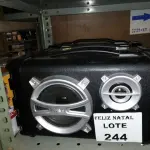 LOTE 244 - 3 CAIXAS DE SOM (NO ESTADO SEM GARANTIA DE FUNCIONAMENTO, SUJEITO A POSSÍVEIS AVARIAS VISÍVEIS/OCULTAS E/OU AUSÊNCIA DE COMPONENTES)