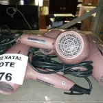 LOTE 076 - 4 SECADOR DE CABELO (NO ESTADO SEM GARANTIA DE FUNCIONAMENTO, SUJEITO A POSSÍVEIS AVARIAS VISÍVEIS/OCULTAS E/OU AUSÊNCIA DE COMPONENTES)