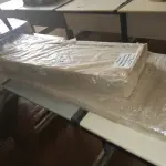 LOTE 347 - PAINEL NT1155 PARA TV ATÉ 55 POLEGADAS OFF WHITE / FREIJÓ (NO ESTADO SEM GARANTIA DE FUNCIONAMENTO, SUJEITO A POSSÍVEIS AVARIAS VISÍVEIS/OCULTAS E/OU AUSÊNCIA DE COMPONENTES)
