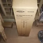 LOTE 298 - DISPENSER PARA ÁLCOOL GEL COM PEDAL (NO ESTADO SEM GARANTIA DE FUNCIONAMENTO, SUJEITO A POSSÍVEIS AVARIAS VISÍVEIS/OCULTAS E/OU AUSÊNCIA DE COMPONENTES)