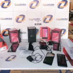 LOTE 033 - 6 CELULARES DIVERSOS (NO ESTADO SEM GARANTIA DE FUNCIONAMENTO, SUJEITO A POSSÍVEIS AVARIAS VISÍVEIS/OCULTAS E/OU AUSÊNCIA DE COMPONENTES)