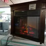 LOTE 361 - LAREIRA ELÉTRICA 220V (NO ESTADO SEM GARANTIA DE FUNCIONAMENTO, SUJEITO A POSSÍVEIS AVARIAS VISÍVEIS/OCULTAS E/OU AUSÊNCIA DE COMPONENTES)