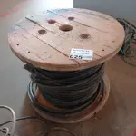 LOTE 025 - 01-CARRETEL DE FIO 4X4MM 06, 1KV (NO ESTADO)