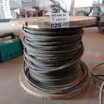 LOTE 025 - 01-CARRETEL DE FIO 4X4MM 06, 1KV (NO ESTADO)