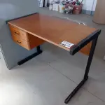 LOTE 092 - 01-MESA PARA ESCRITÓRIO (NO ESTADO)
