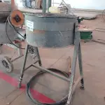 LOTE 035 - 01-MANGOTE PARA BOMBA VIBRATÓRIA E 01-EXAUSTOR (NO ESTADO)