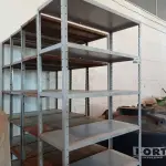LOTE 042 - 04-ESTANTES EM FERRO C/05-PRATELEIRAS (NO ESTADO)