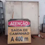 LOTE 007 - 02-PORTÕES DE FERRO 2M X2M E 12-PAINEIS DE AVISO(NO ESTADO)