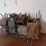 LOTE 070 - 06-CARRINHOS PARA OBRA (JERICO), 03-CARRINHOS DE MÃO. (NO ESTADO)