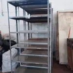 LOTE 009 - 04-ESTANTES EM FERRO C/05-PRATELEIRAS (NO ESTADO)