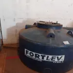LOTE 041 - 01-CAIXA DE D’AGUA 1.500 LITROS (NO ESTADO)
