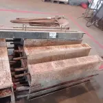 LOTE 057 - 01-LOTE C/FORMAS DE MEIO FIO (NO ESTADO)