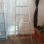 LOTE 066 - 01-ESCADA EM ALUMÍNIO (NO ESTADO)