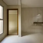 LOTE 001 - 01 PRÉDIO RESIDENCIAL NA CEILÂNDIA SUL, QNM 09, CONJUNTO D LOTE 43.COM TERRENO DE 250 M²E EDIFICAÇÃO COM ÁREA DE 421,19M², POSSUI 09 KITINETES TODAS EM PORCELANATO 72X72, JARDIM DE INVERNO CENTRAL. APARTAMENTOS PRIMEIRO ANDAR 101,102,103 E 104, APARTAMENTOS SEGUNDO ANDAR 201, 202, 203, 204 E 205. (NO ESTADO)(VISITAÇÃO AGENDAR (6198153-0503/WHATSAPP) (NÃO POSSUI DÉBITOS)