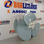 LOTE 102 - 05 HÉLICES DO VENTILADOR MALLORY 40CM. (NO ESTADO, NÃO SABEMOS SE FUNCIONA. LEILÃO NÃO TEM GARANTIA E NEM DEVOLUÇÃO).