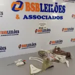 LOTE 054 - 02 CARCAÇAS DO FERRO DE PASSAR MARCA OSTER. (NO ESTADO, NÃO SABEMOS SE FUNCIONA. LEILÃO NÃO TEM GARANTIA E NEM DEVOLUÇÃO).