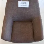 LOTE 053 - 01 PAR DE POLTRONAS. (NO ESTADO DE CONSERVAÇÃO QUE SE ENCONTRA)