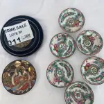 LOTE 011 - 06 CUMBUQUINHAS E 04 PIRES, EM PORCELANA CHINESA, PINTADAS À MÃO, EM DIVERSOS TAMANHOS. (NO ESTADO DE CONSERVAÇÃO QUE SE ENCONTRA) 