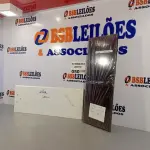 LOTE 050 - 03 PÁS DO VENTILADOR DE TETO VENTISOL. (NO ESTADO, NÃO SABEMOS SE FUNCIONA. LEILÃO NÃO TEM GARANTIA E NEM DEVOLUÇÃO).