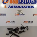 LOTE 022 - 01 KIT DA MÁQUINA DE CORTAR CABELO MARCA MONDIAL. (NO ESTADO, NÃO SABEMOS SE FUNCIONA. LEILÃO NÃO TEM GARANTIA E NEM DEVOLUÇÃO).