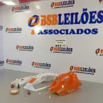 LOTE 053 - 02 CARCAÇAS DO FERRO DE PASSAR MARCA OSTER. (NO ESTADO, NÃO SABEMOS SE FUNCIONA. LEILÃO NÃO TEM GARANTIA E NEM DEVOLUÇÃO).