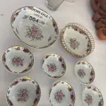 LOTE 004 - 02 TRAVESSAS REDONDAS COM 06 POTES PARA SOBREMESA EM PORCELÂNA PINTADA. PORCELANA LIMOGES. (NO ESTADO DE CONSERVAÇÃO QUE SE ENCONTRA)