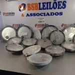 LOTE 159 - 17 TAMPAS DE PANELAS DE ARROZ MONDIAL. (NO ESTADO, NÃO SABEMOS SE FUNCIONA. LEILÃO NÃO TEM GARANTIA E NEM DEVOLUÇÃO).