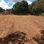 LOTE 001 - 01 LOTE 10-A DA QUADRA 08 DO LOTEAMENTO 01 LOTE 12-A DA QUADRA 08 DO LOTEAMENTO PARQUE ESTRELA D`ALVA XXII, EM SANTO ANTÔNIO DO DESCOBERTO -GO COM ÁREA DE 180m² COM A MATRÍCULA Nº 30.409, LIVRO 02 - REGISTRO GERAL. (NO ESTADO)