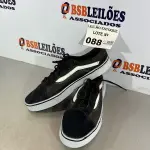 LOTE 088 - 01 TÊNIS CASUAL PRETO E BRANCO (NO ESTADO, NÃO SABEMOS SE FUNCIONA. LEILÃO NÃO TEM GARANTIA E NEM DEVOLUÇÃO)