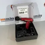 LOTE 055 - 01 PISTOLA DE MASSAGEM NA COR VERMELHA CROMADA (NO ESTADO, NÃO SABEMOS SE FUNCIONA. LEILÃO NÃO TEM GARANTIA E NEM DEVOLUÇÃO)